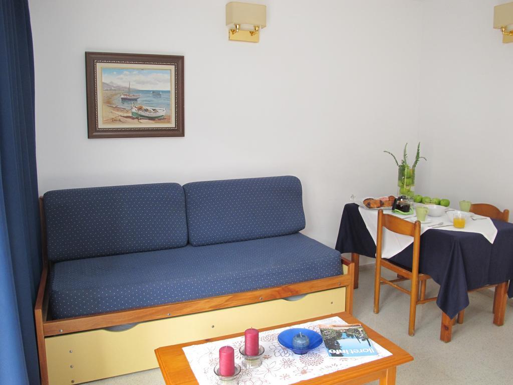 Apartamentos Santi Lloret de Mar Rom bilde